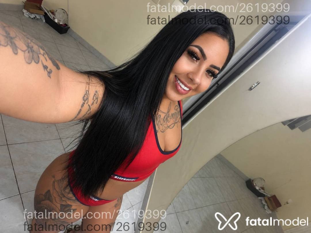Acompanhante mulher morena (o) de olhos castanhos - Bruna