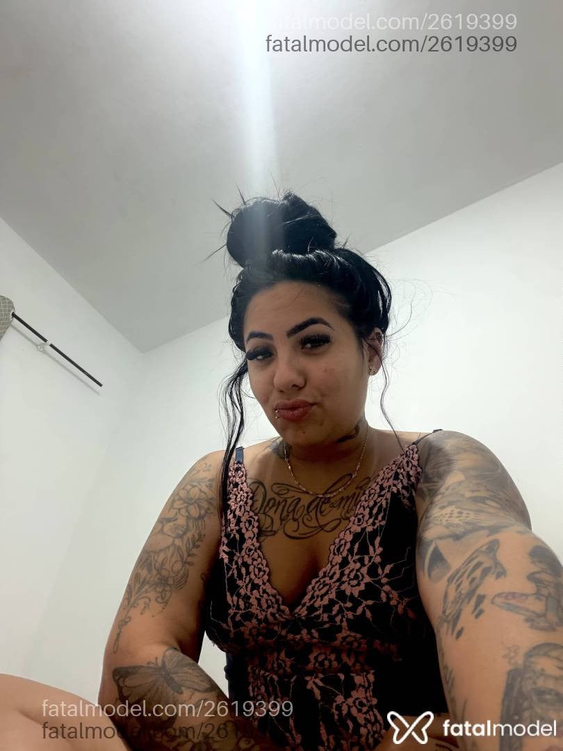 Acompanhante mulher morena (o) de olhos castanhos - Bruna
