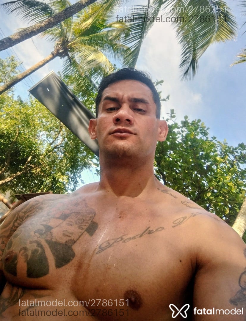 Acompanhante homem morena (o) de olhos pretos - Kaio Santos Acompanhante homem morena (o) de olhos pretos - Kaio Santos