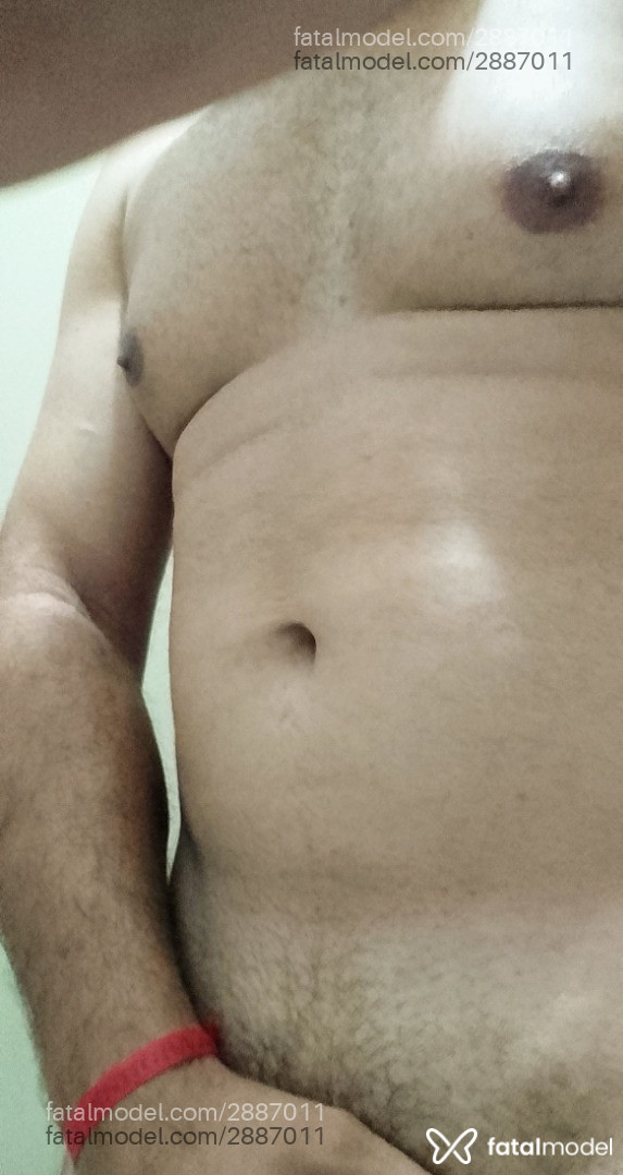 Acompanhante homem morena (o) de olhos castanhos em Virtual - Jullian