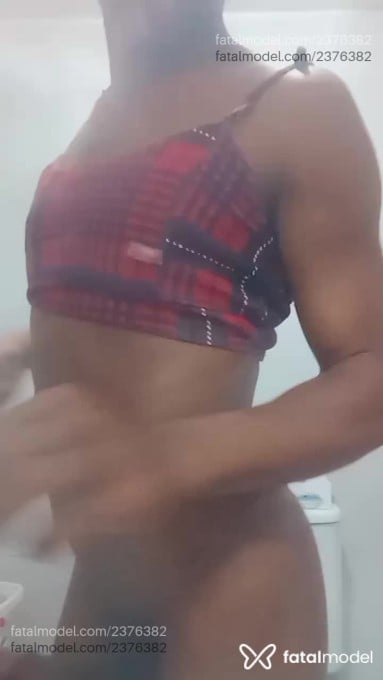 Acompanhante homem trans morena (o) de olhos pretos em Patos de Minas - Samara