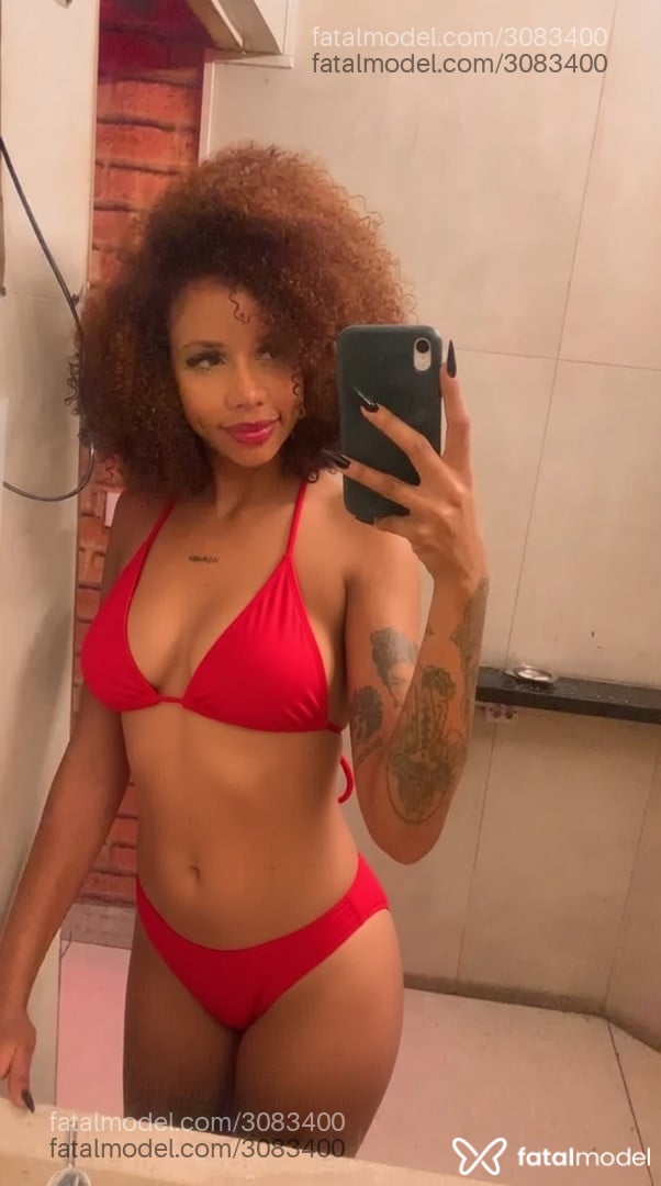 Acompanhante mulher com cabelo castanho de olhos mel em São Paulo - Ashley
