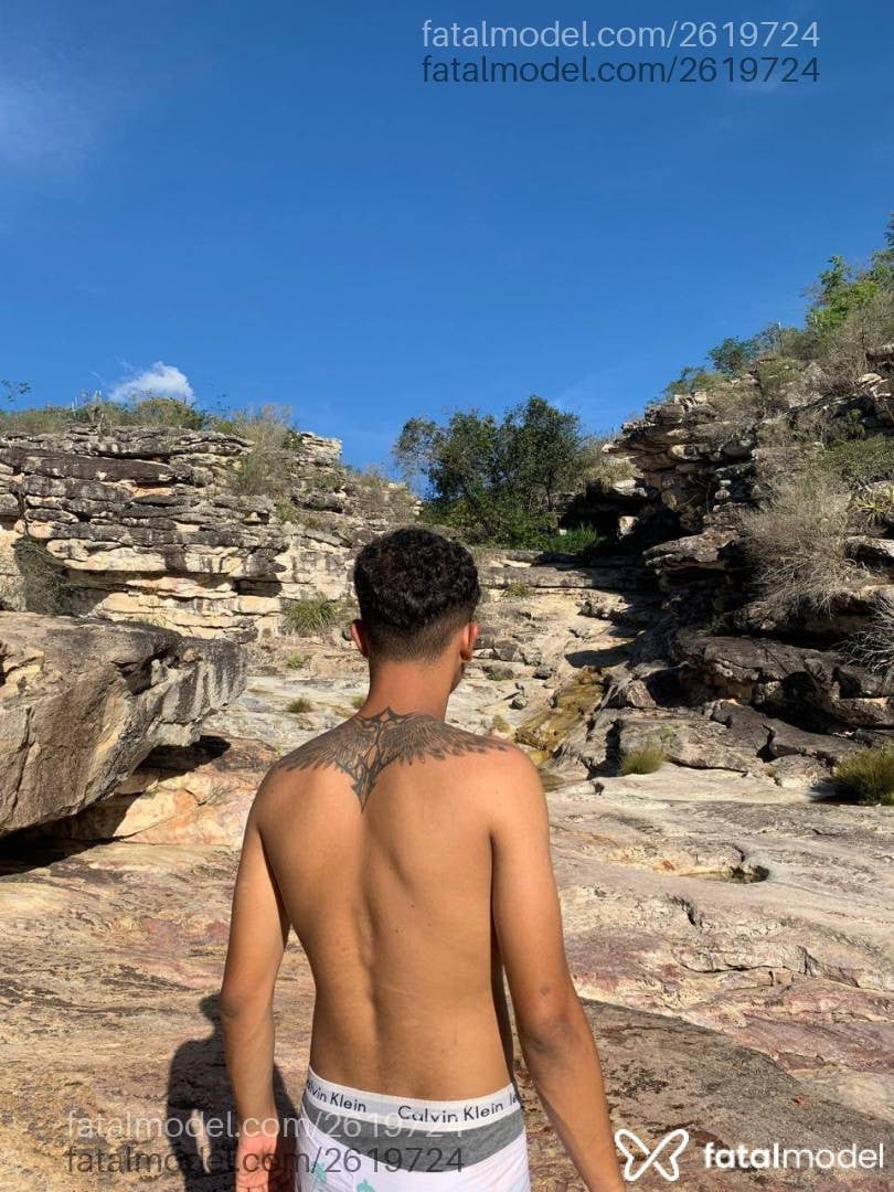 Acompanhante homem com cabelo castanho de olhos castanhos em Salvador - Max Ssa