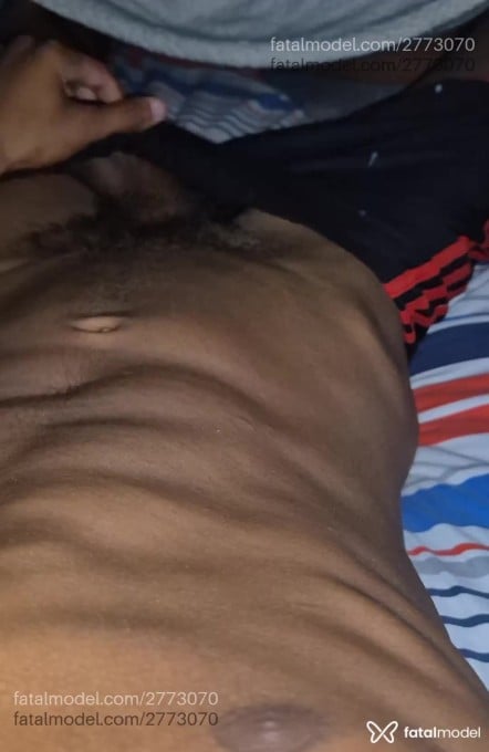 Acompanhante homem morena (o) de olhos castanhos em São Paulo - Luiz Garcia