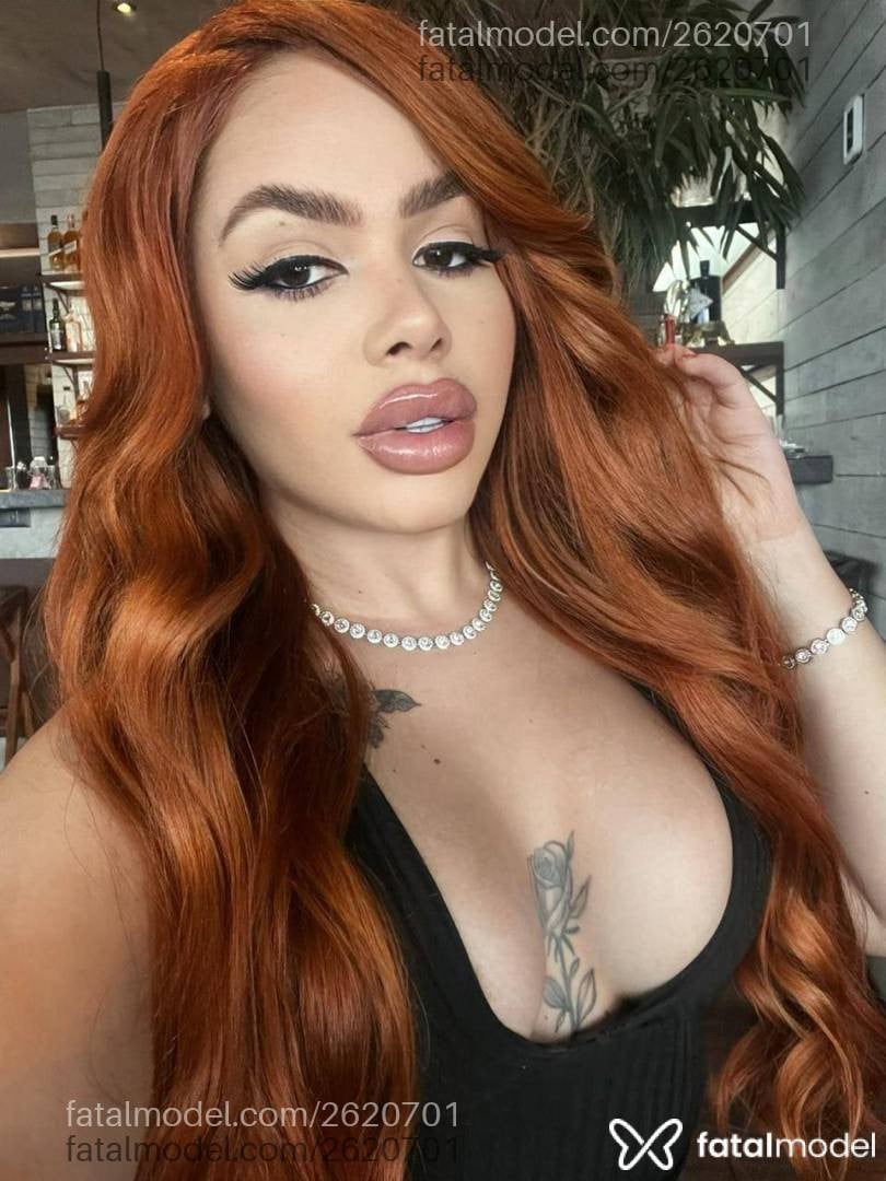 Acompanhante mulher ruiva (o) de olhos castanhos em São Paulo Acompanhante mulher ruiva (o) de olhos castanhos em São Paulo - Ariel