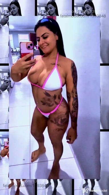 Acompanhante mulher morena (o) de olhos verdes - Lara Bittench