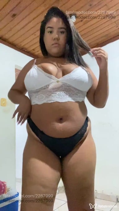 Acompanhante mulher morena (o) de olhos castanhos em Virtual - Ellen Lux