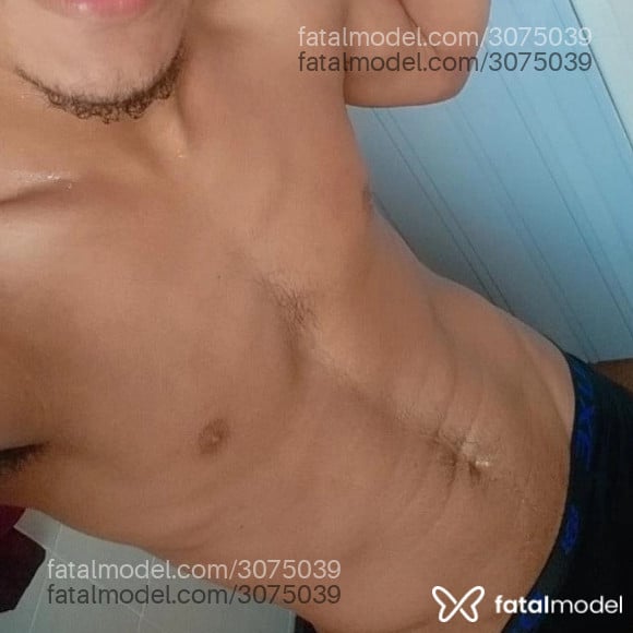 Acompanhante homem morena (o) de olhos castanhos em São Paulo - Victor Gaspar