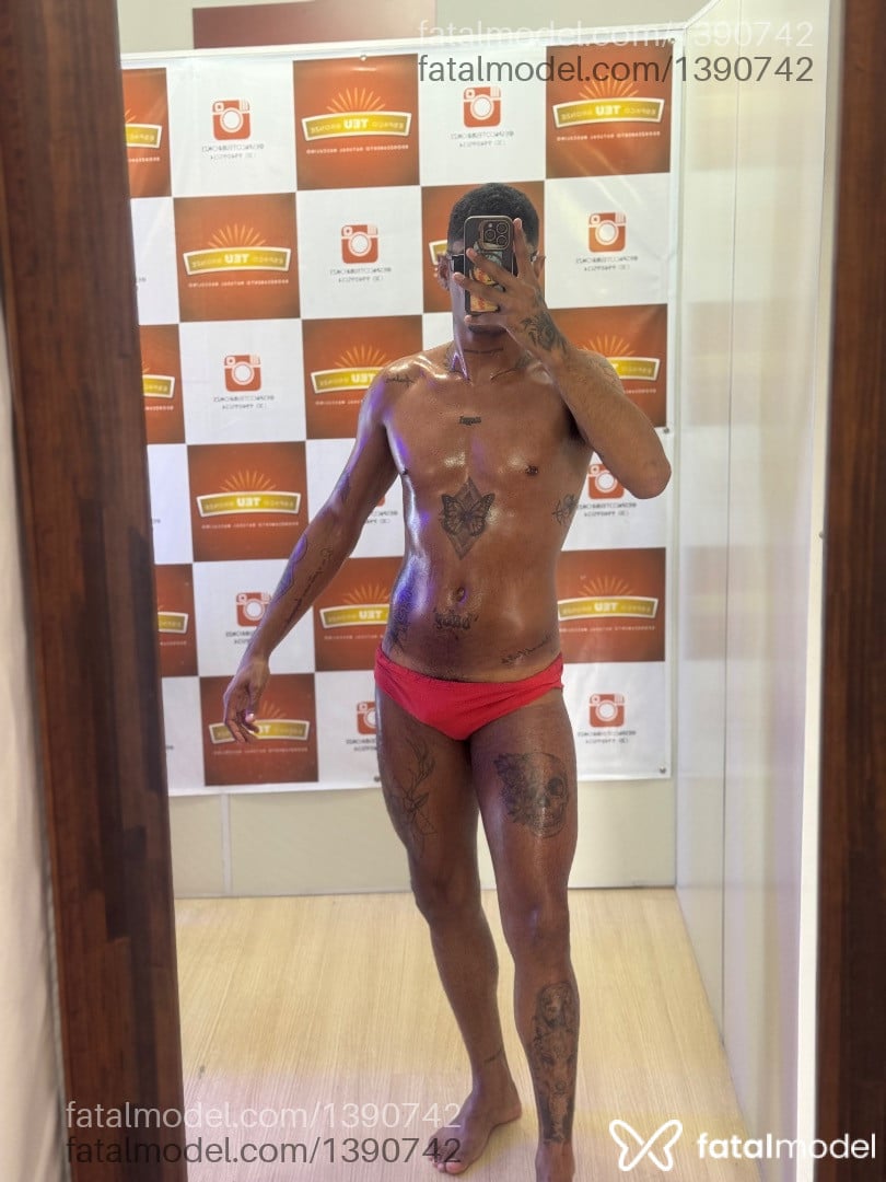 Acompanhante homem morena (o) de olhos pretos em Belo Horizonte - Natiel