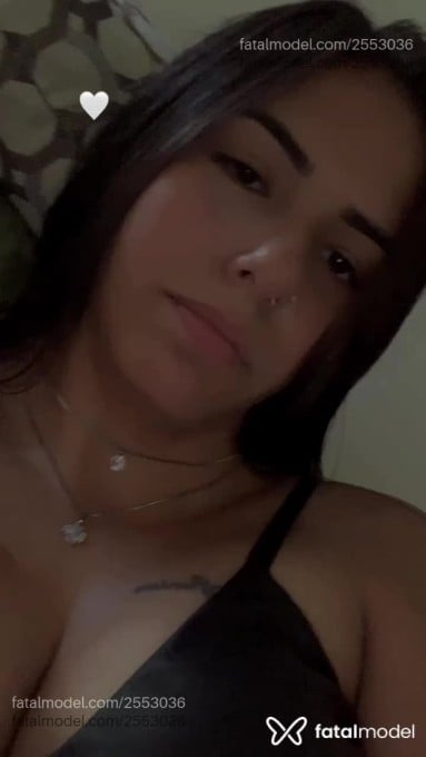 Acompanhante mulher morena (o) de olhos castanhos - Endryzinha Acompanhante mulher morena (o) de olhos castanhos - Endryzinha