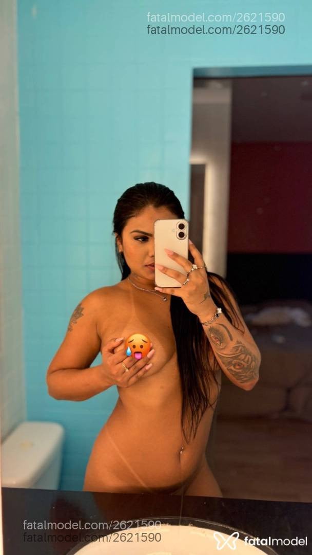 Acompanhante mulher morena (o) de olhos pretos - Melissa Lins