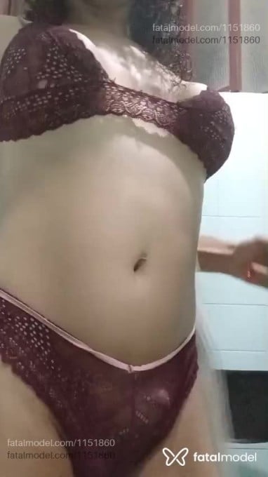 Acompanhante travesti com cabelo castanho de olhos castanhos em Cataguases - Izadora herrera