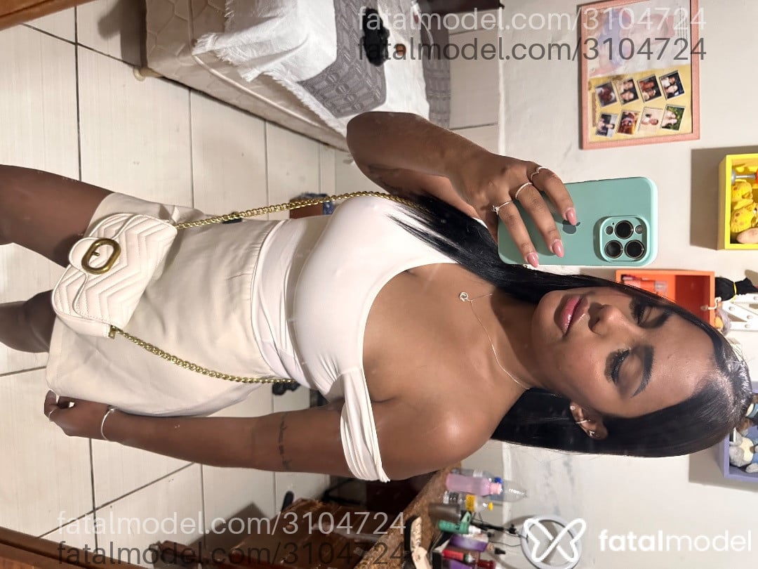 Acompanhante mulher morena (o) de olhos castanhos em Recife Acompanhante mulher morena (o) de olhos castanhos em Recife - Yasmim Cruz