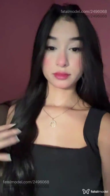 Acompanhante mulher morena (o) de olhos castanhos em Manaus Acompanhante mulher morena (o) de olhos castanhos em Manaus - Melly