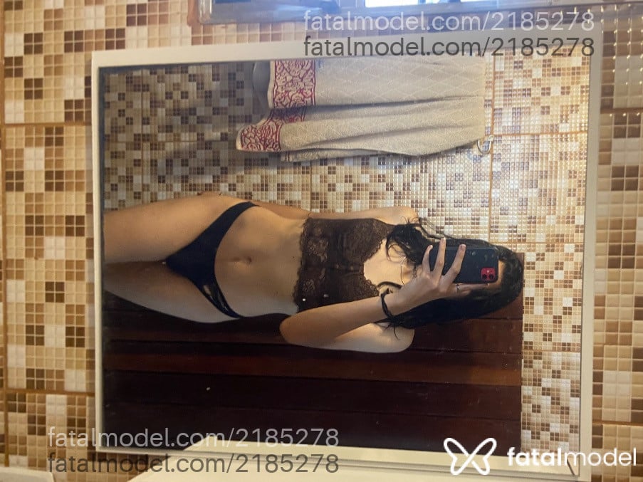 Acompanhante mulher trans morena (o) de olhos castanhos em Osasco Acompanhante mulher trans morena (o) de olhos castanhos em Osasco - Harley Lizz