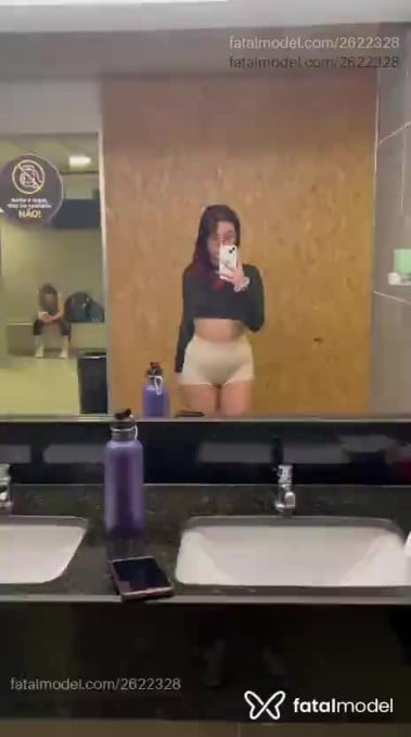 Acompanhante mulher ruiva (o) de olhos castanhos em São Paulo - Lady