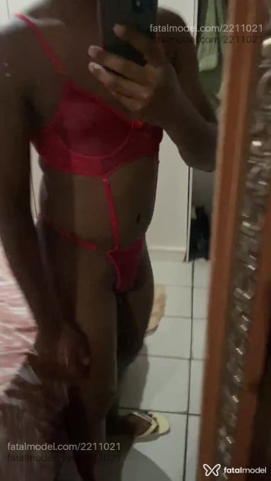 Acompanhante homem morena (o) de olhos pretos - Putinhapassiva Acompanhante homem morena (o) de olhos pretos - Putinhapassiva