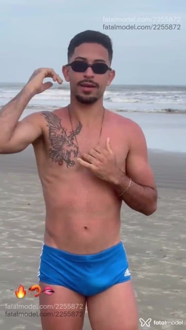 Acompanhante homem morena (o) de olhos pretos em São Paulo Acompanhante homem morena (o) de olhos pretos em São Paulo - Lukas