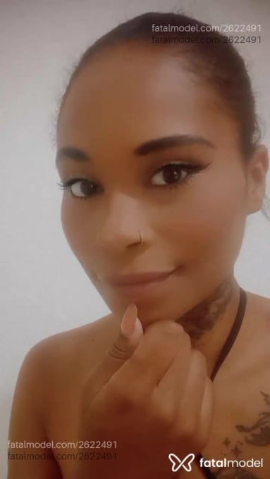 Acompanhante mulher com cabelo castanho de olhos castanhos em Piraquara - Alana