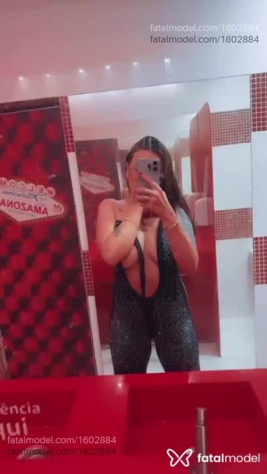Acompanhante mulher ruiva (o) de olhos castanhos em Pelotas Acompanhante mulher ruiva (o) de olhos castanhos em Pelotas - Pyetra Martinelli