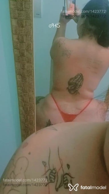Acompanhante mulher morena (o) de olhos castanhos em Pinhalzinho Acompanhante mulher morena (o) de olhos castanhos em Pinhalzinho - Keity