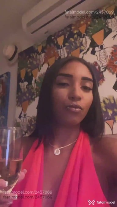 Acompanhante mulher com cabelo castanho de olhos castanhos em Campos dos Goytacazes - Brenda