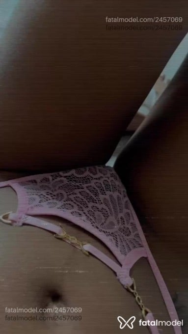 Acompanhante mulher com cabelo castanho de olhos castanhos em Campos dos Goytacazes Acompanhante mulher com cabelo castanho de olhos castanhos em Campos dos Goytacazes - Brenda