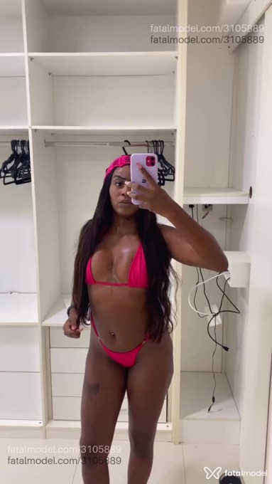 Acompanhante mulher morena (o) de olhos pretos em Porto Seguro Acompanhante mulher morena (o) de olhos pretos em Porto Seguro - índiaa