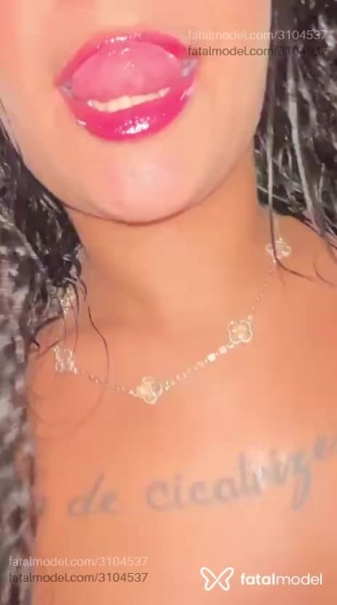 Acompanhante mulher morena (o) de olhos castanhos em Camaçari - Laura