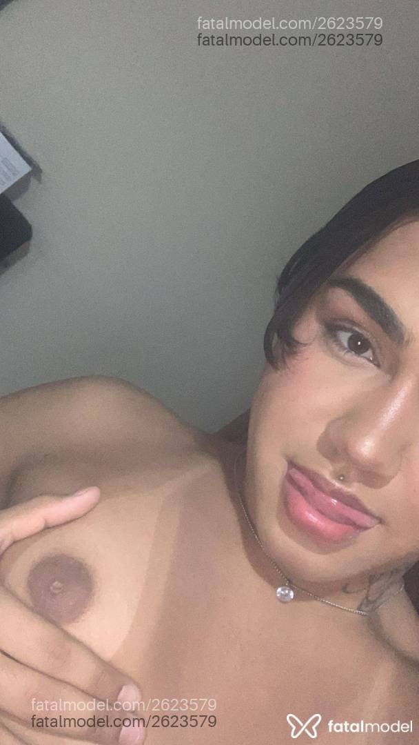Acompanhante mulher trans com cabelo castanho de olhos castanhos em São Carlos - Gabriela