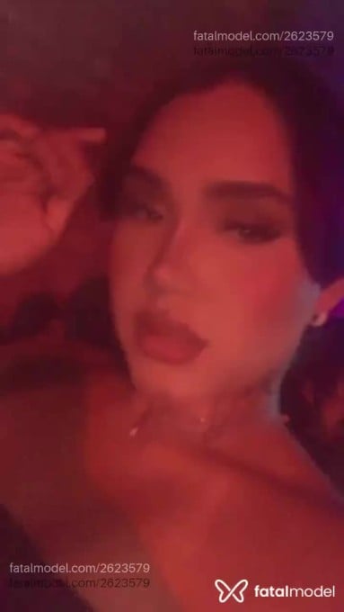 Acompanhante mulher trans com cabelo castanho de olhos castanhos em São Carlos Acompanhante mulher trans com cabelo castanho de olhos castanhos em São Carlos - Gabriela