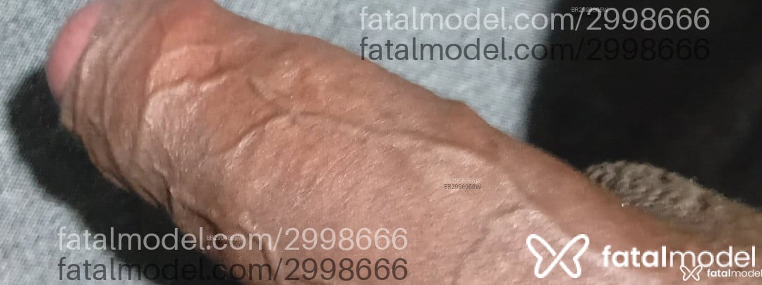 Acompanhante homem morena (o) de olhos pretos - Maxblon Acompanhante homem morena (o) de olhos pretos - Maxblon