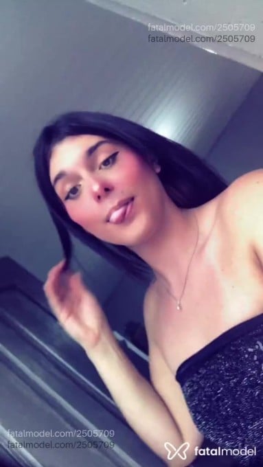 Acompanhante mulher trans morena (o) de olhos castanhos - Anocaaa