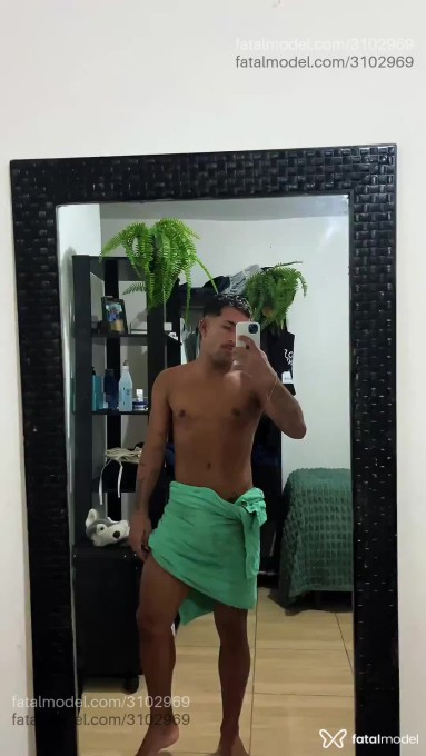 Acompanhante homem morena (o) de olhos castanhos em Rio de Janeiro Acompanhante homem morena (o) de olhos castanhos em Rio de Janeiro - Sebastian