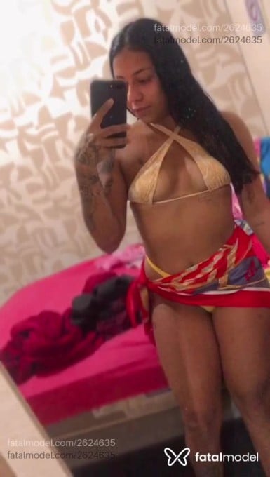 Acompanhante mulher morena (o) de olhos castanhos em São José Acompanhante mulher morena (o) de olhos castanhos em São José - Camila Amorim