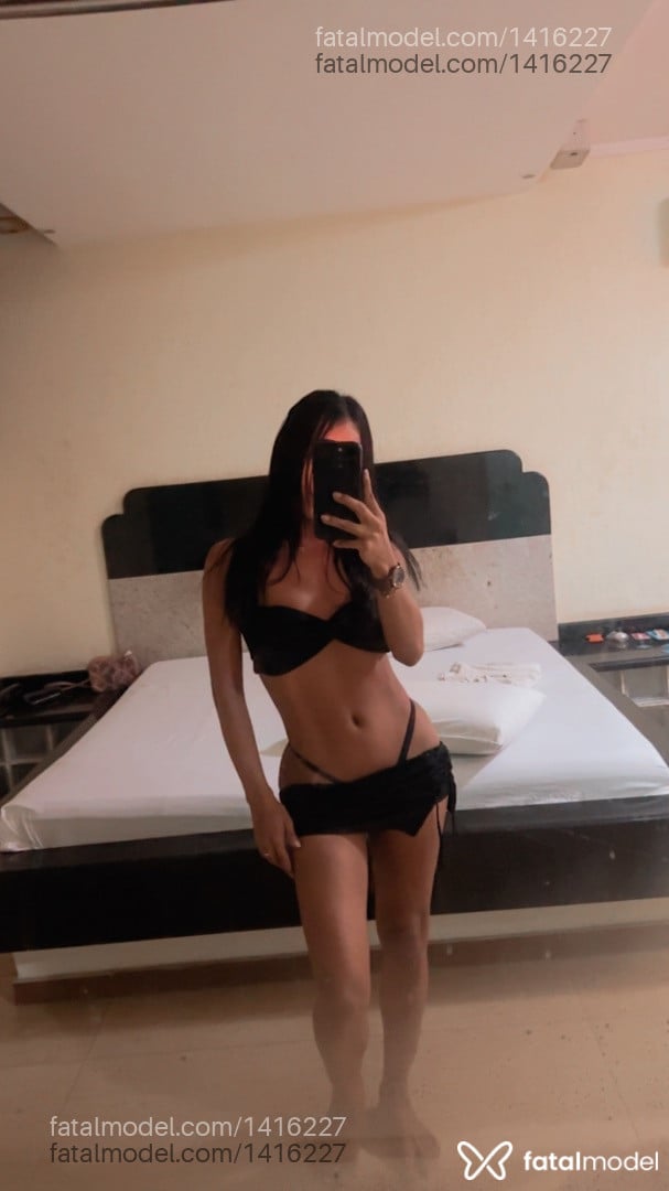 Acompanhante mulher trans morena (o) de olhos castanhos em Abadia de Goiás - Bia