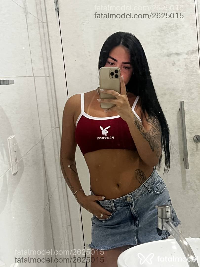 Acompanhante mulher morena (o) de olhos pretos - Lara