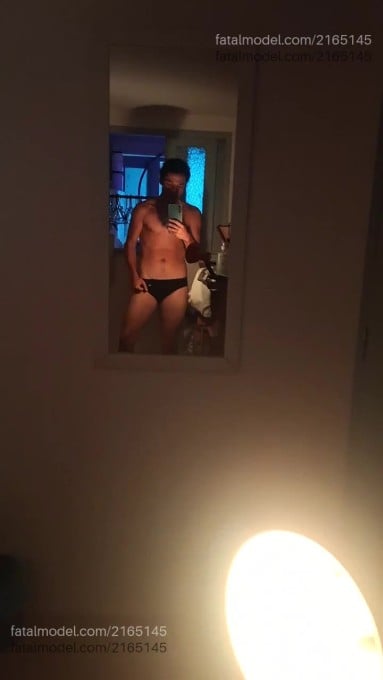 Acompanhante homem trans com cabelo castanho de olhos castanhos em Rio de Janeiro - Bragi