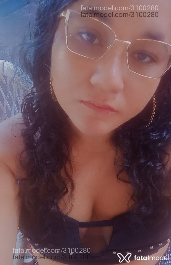 Acompanhante mulher morena (o) de olhos castanhos - Ane Acompanhante mulher morena (o) de olhos castanhos - Ane