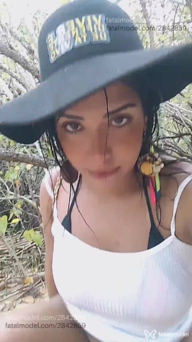 Acompanhante mulher com cabelo castanho de olhos castanhos em Virtual - Amy Beee