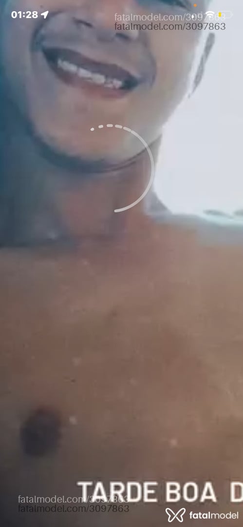 Acompanhante homem morena (o) de olhos castanhos em Maceió - Bernardo Silva