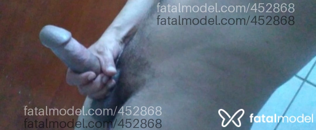 Acompanhante homem com cabelo castanho de olhos castanhos em Campinas Acompanhante homem com cabelo castanho de olhos castanhos em Campinas - Mett