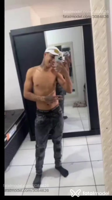 Acompanhante homem morena (o) de olhos castanhos em São Paulo - Enzzo Gael