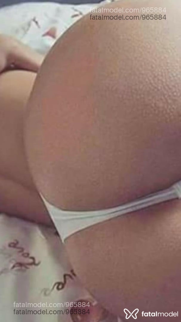 Acompanhante travesti com cabelo castanho de olhos mel em Virtual - Ale