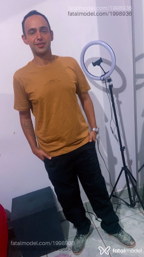 Acompanhante homem morena (o) de olhos castanhos em Morrinhos Acompanhante homem morena (o) de olhos castanhos em Morrinhos - Luan Carvalho