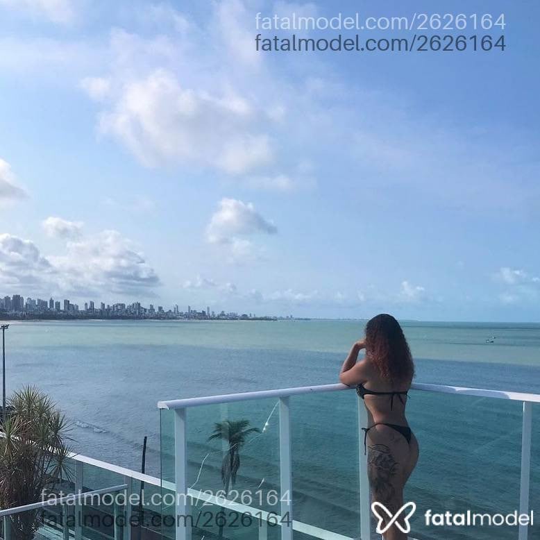 Acompanhante mulher morena (o) de olhos mel em Uberlândia - Isabella