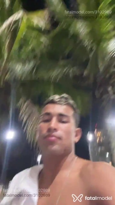 Acompanhante homem morena (o) de olhos castanhos em Rio de Janeiro Acompanhante homem morena (o) de olhos castanhos em Rio de Janeiro - Sebastian