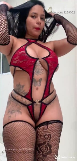 Acompanhante mulher morena (o) de olhos pretos - Bianca Lima Acompanhante mulher morena (o) de olhos pretos - Bianca Lima