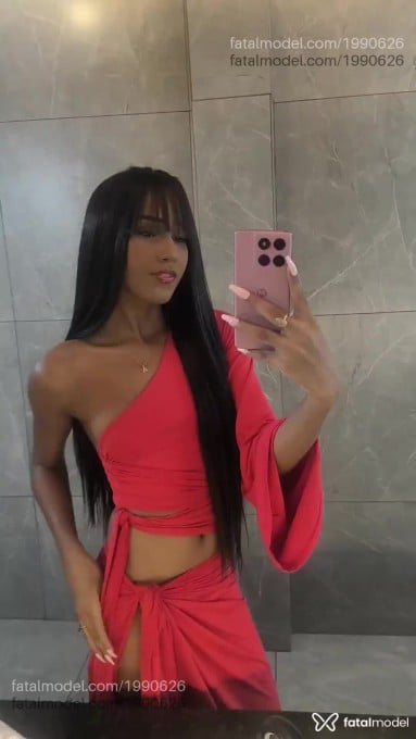 Acompanhante mulher trans morena (o) de olhos pretos em Marialva - Anne Vitória