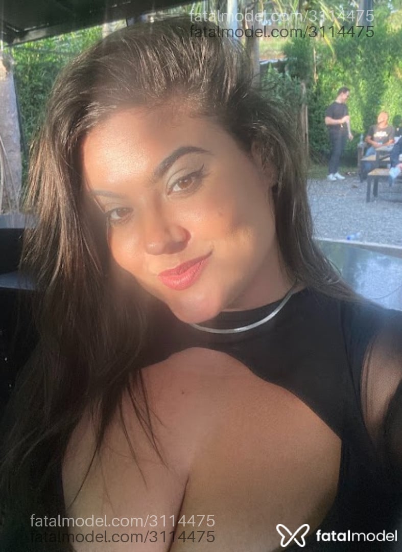 Acompanhante mulher com cabelo castanho de olhos mel em São Paulo - Patricia